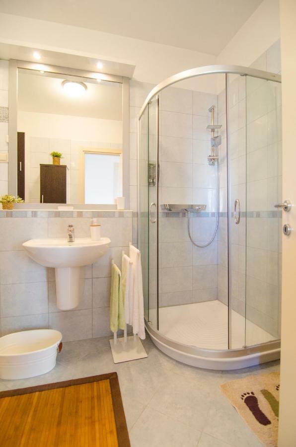 Split Apartment Sinisa Экстерьер фото